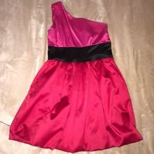 women’s/juniors dress